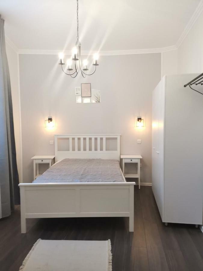 Maison 33 Бухарест Экстерьер фото