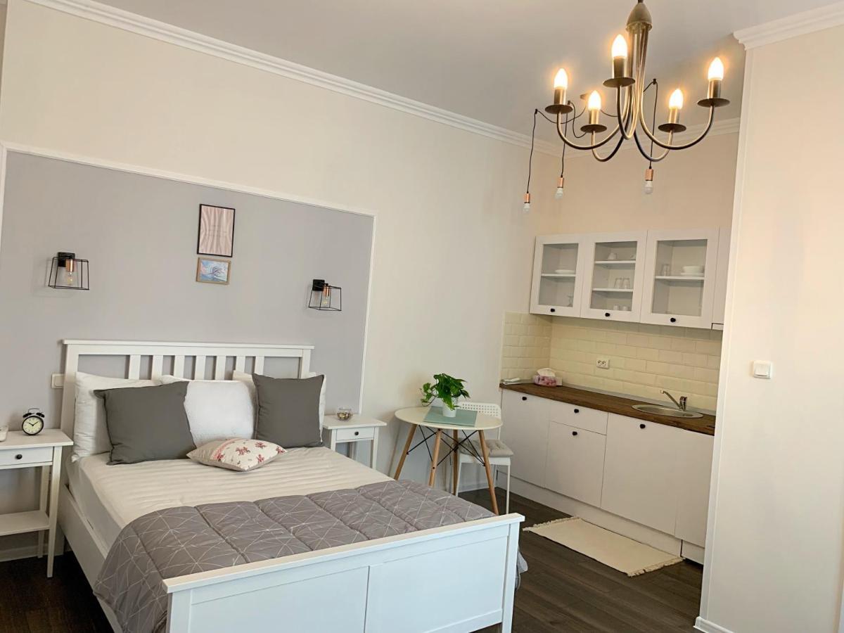 Maison 33 Бухарест Экстерьер фото